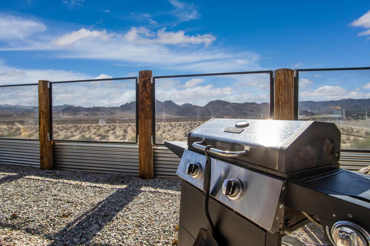 Sapphire Haven + Casita! Pool + Spa + Movie Theatre + 10 Min To Monument! Joshua Tree Eksteriør bilde