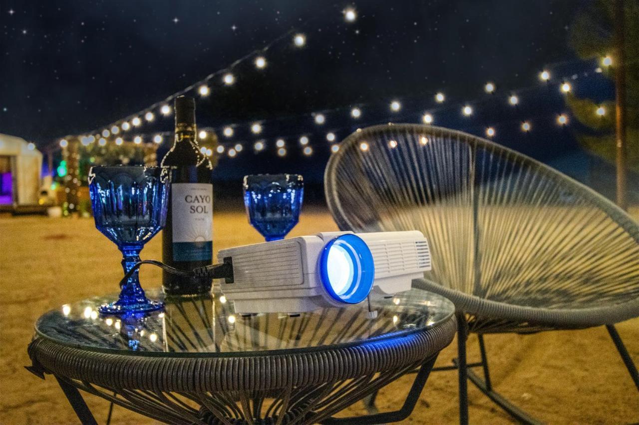 Sapphire Haven + Casita! Pool + Spa + Movie Theatre + 10 Min To Monument! Joshua Tree Eksteriør bilde