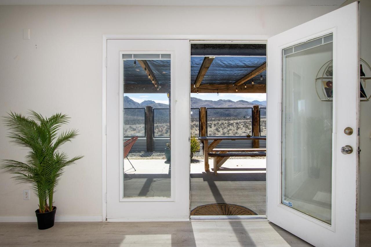Sapphire Haven + Casita! Pool + Spa + Movie Theatre + 10 Min To Monument! Joshua Tree Eksteriør bilde