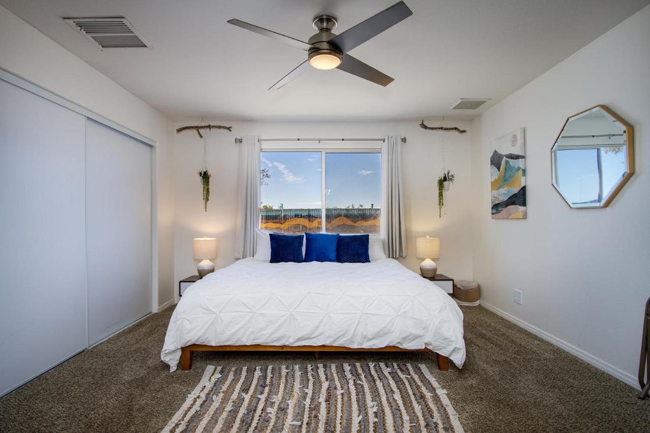 Sapphire Haven + Casita! Pool + Spa + Movie Theatre + 10 Min To Monument! Joshua Tree Eksteriør bilde
