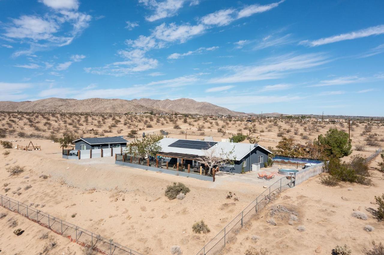 Sapphire Haven + Casita! Pool + Spa + Movie Theatre + 10 Min To Monument! Joshua Tree Eksteriør bilde